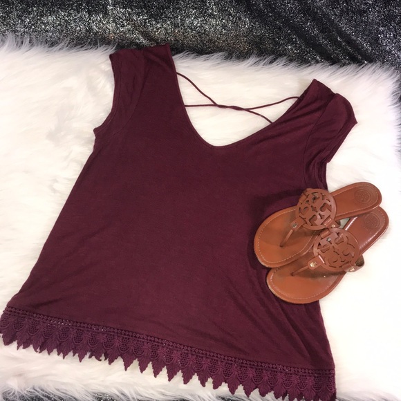American Eagle Outfitters Tops - American Eagle Lace Trim Maroon Top